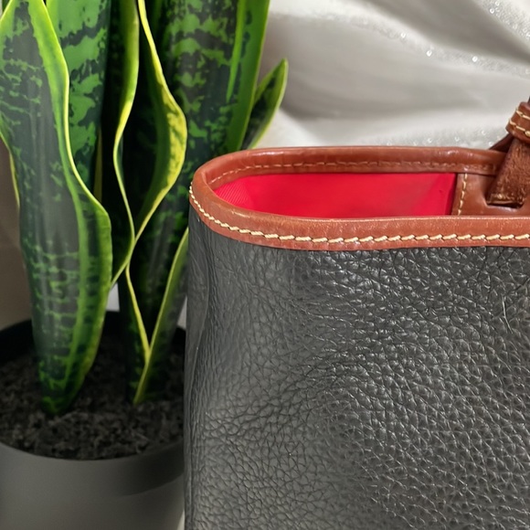 Dooney and Burke Pebbled Leather - Picture 7 of 17